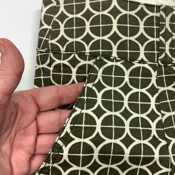 Fossil 3.5" Shorts Army Green White Geometric Pattern Size 10 - Picture 5 of 7